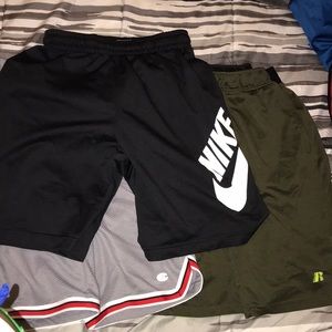 Lot(3) Nike Russell & champion